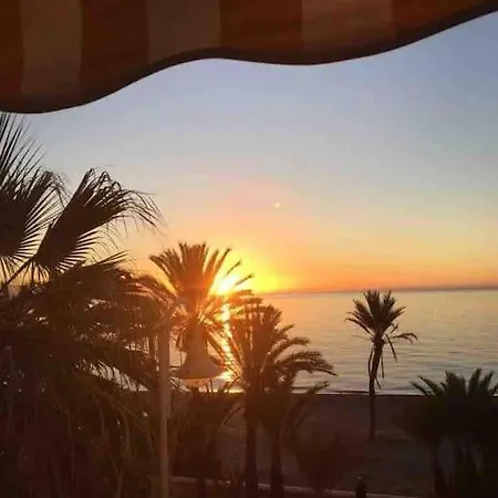 Apartment Charming Beachfront With /wifi Almunecar