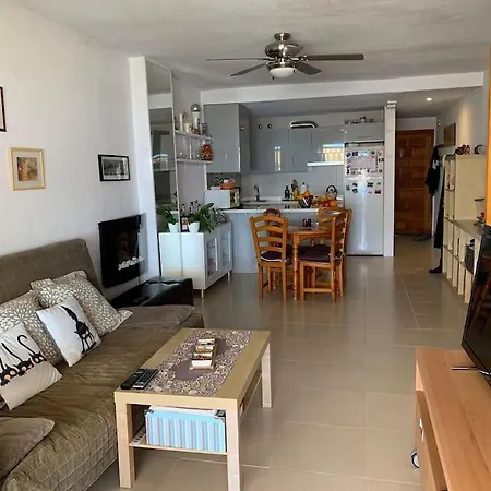 Apartment Charming Beachfront With /wifi