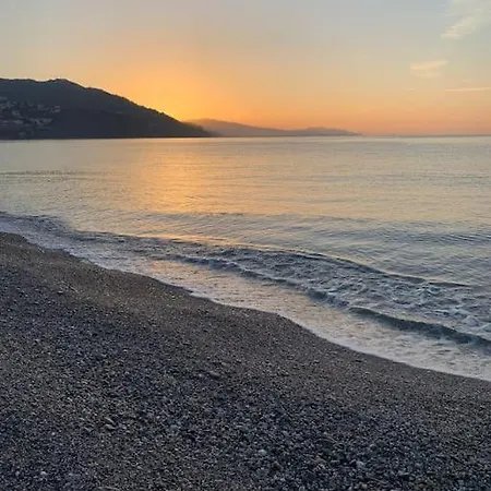 Charming Beachfront With /wifi Almunecar